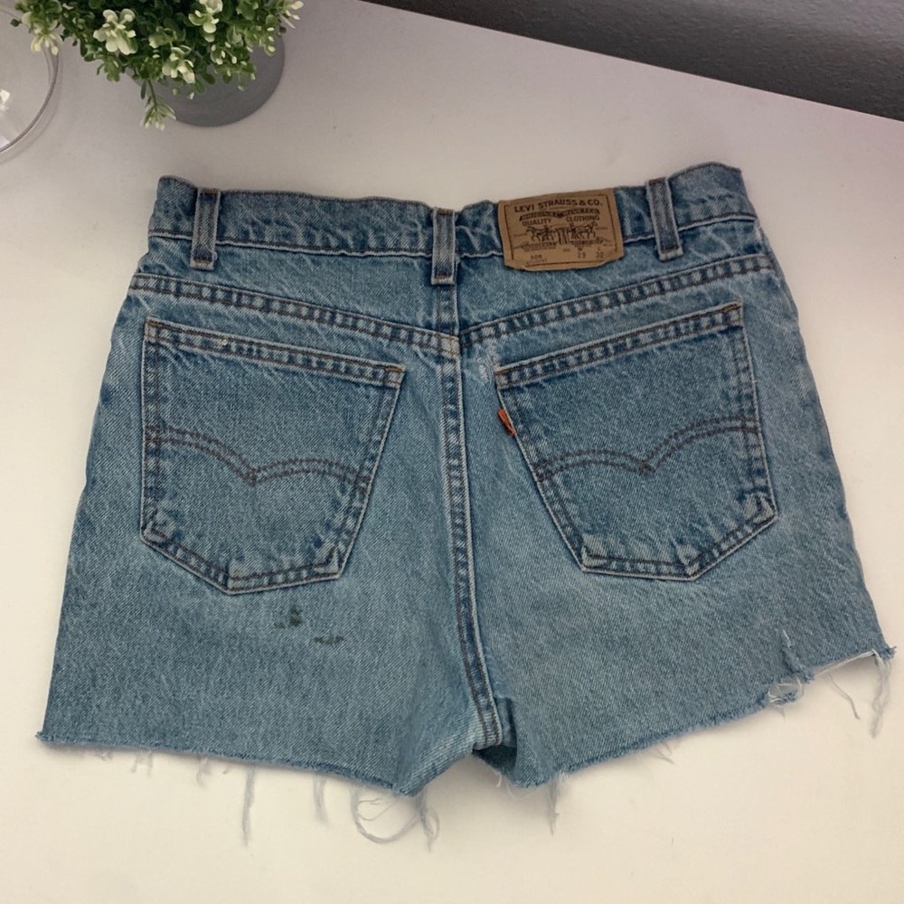 Levi’s cutoffs